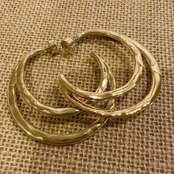 Banana Republic Earrings Gold tone double hoops hammered - Picture 10 of 14